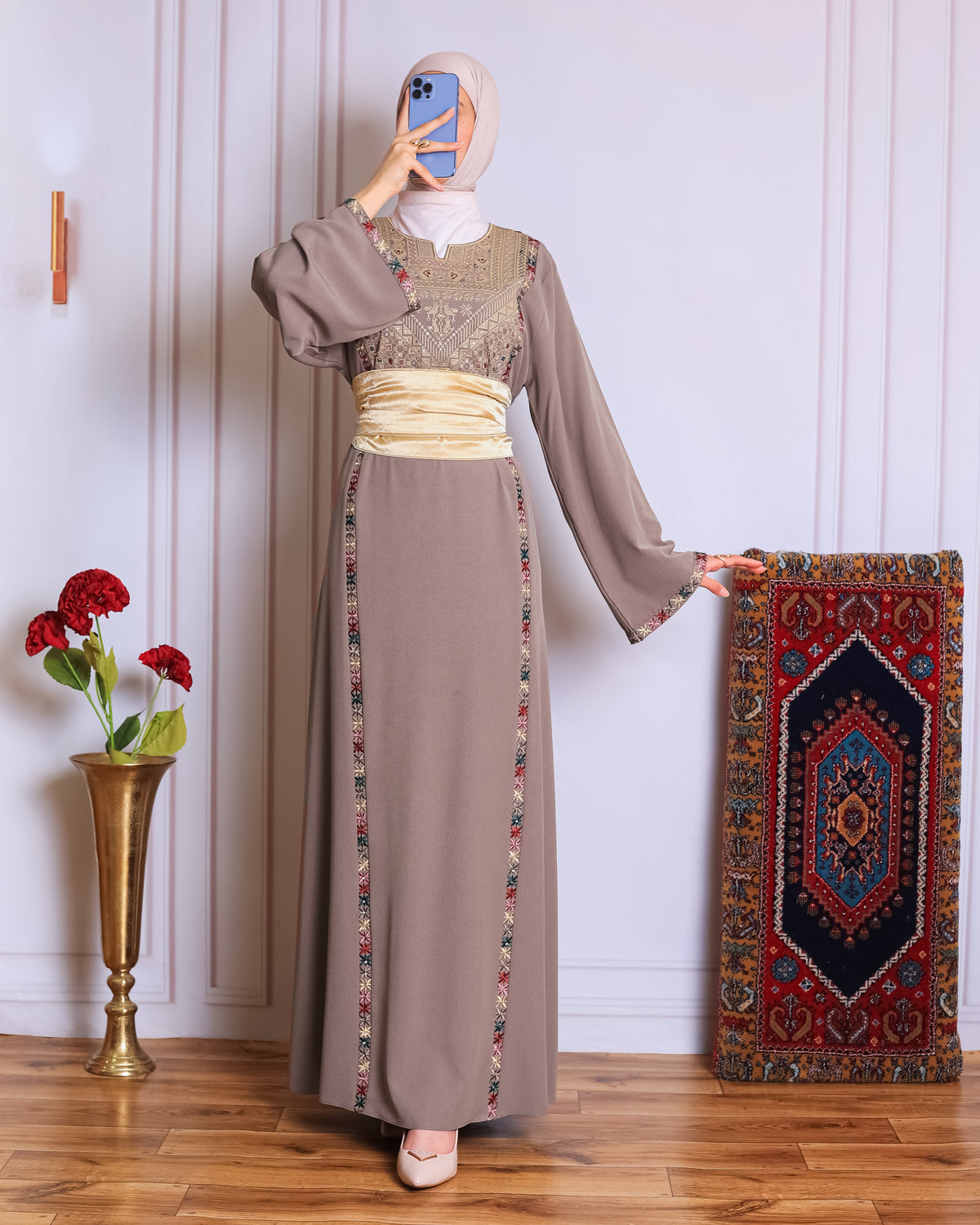 Taupe/mauve tatreez abaya