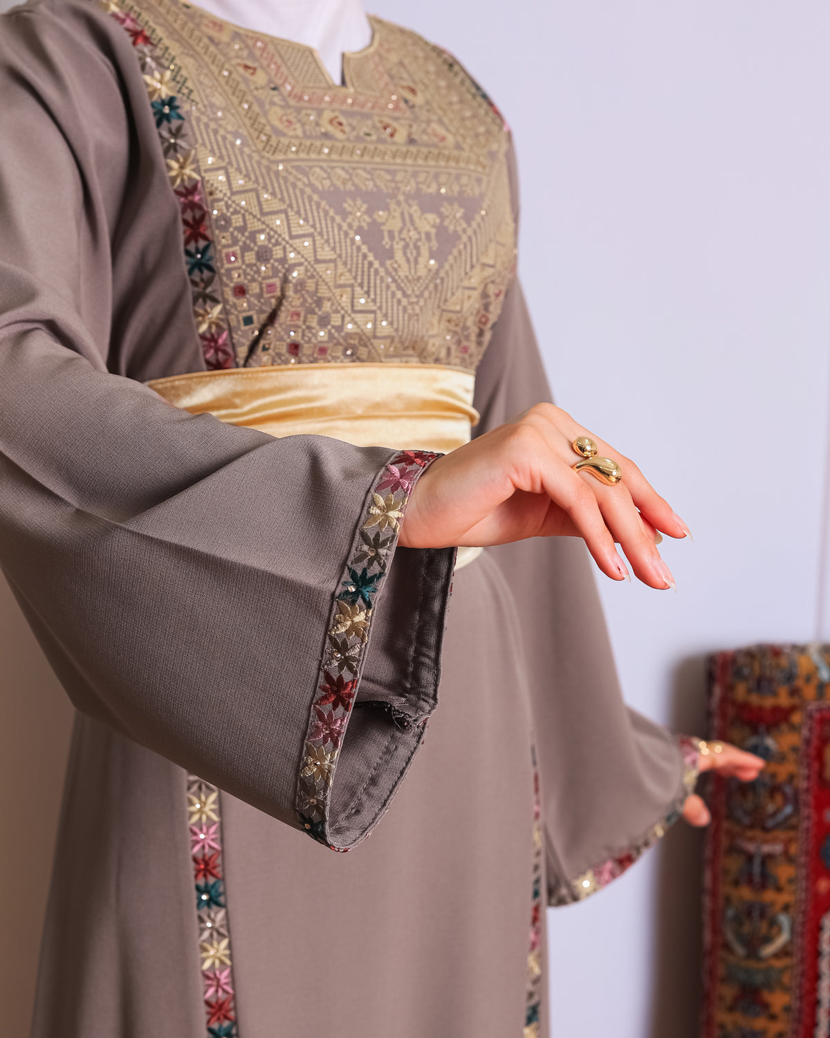 Taupe/mauve tatreez abaya