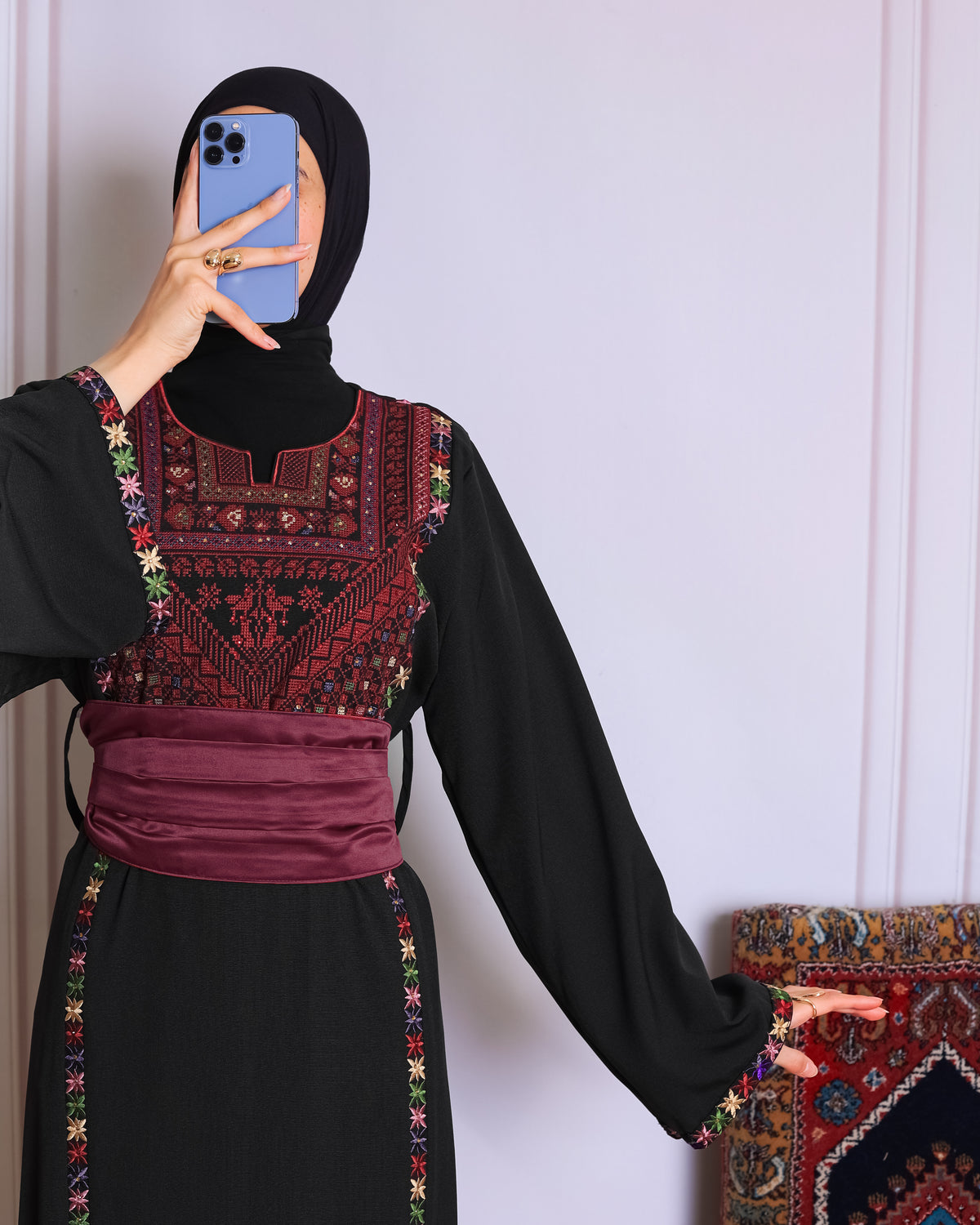 Black/burgundy tatreez abaya
