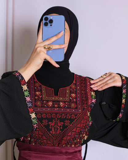 Black/burgundy tatreez abaya