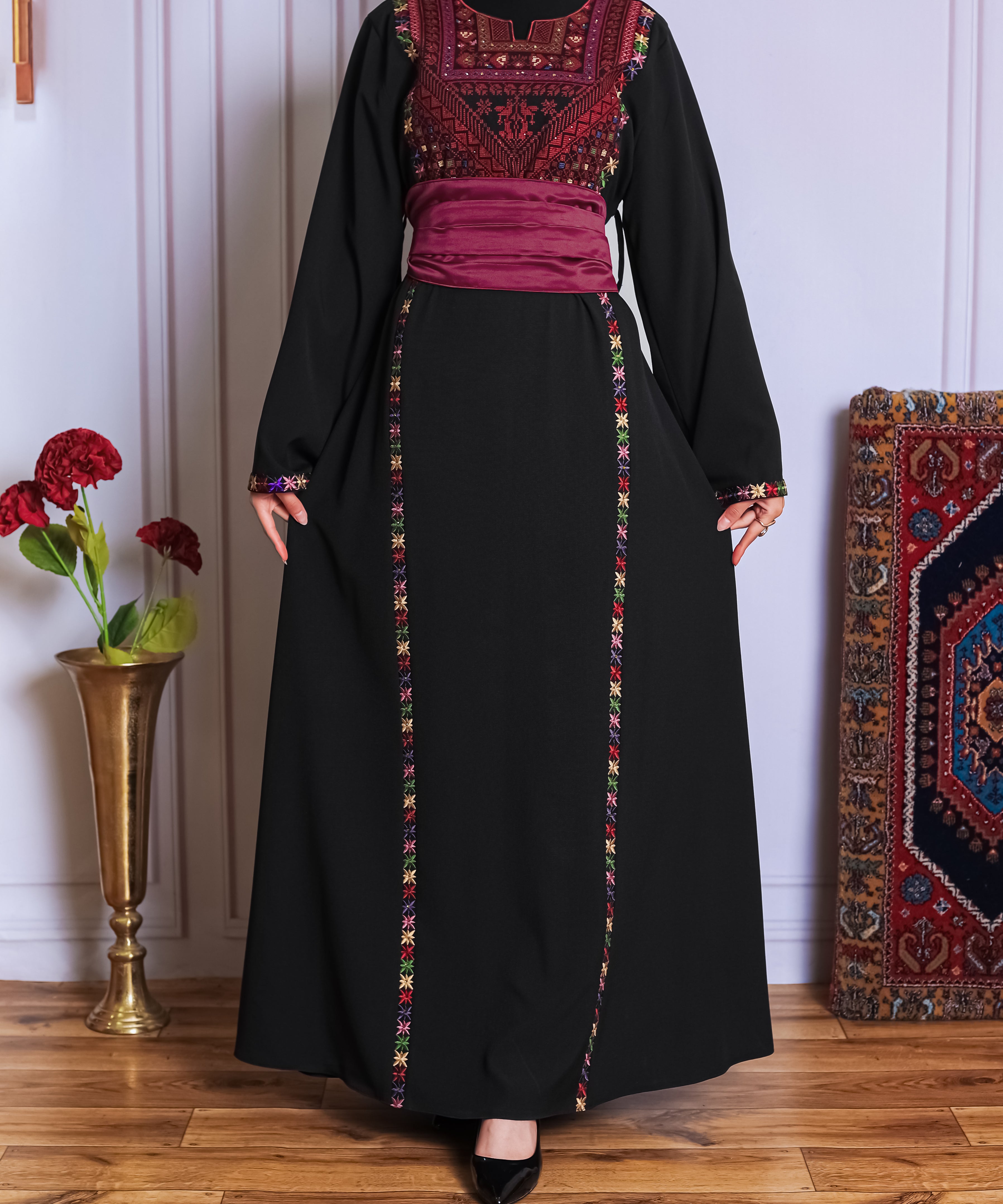 Black/burgundy tatreez abaya