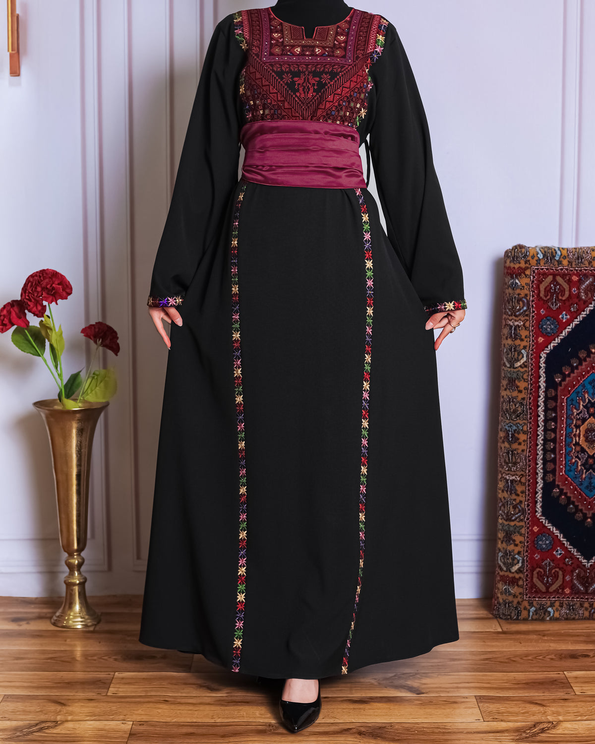 Black/burgundy tatreez abaya