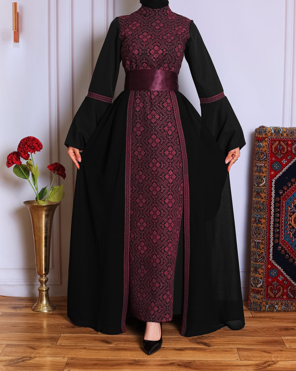 Black/Burgundy Full Tatreez Abaya