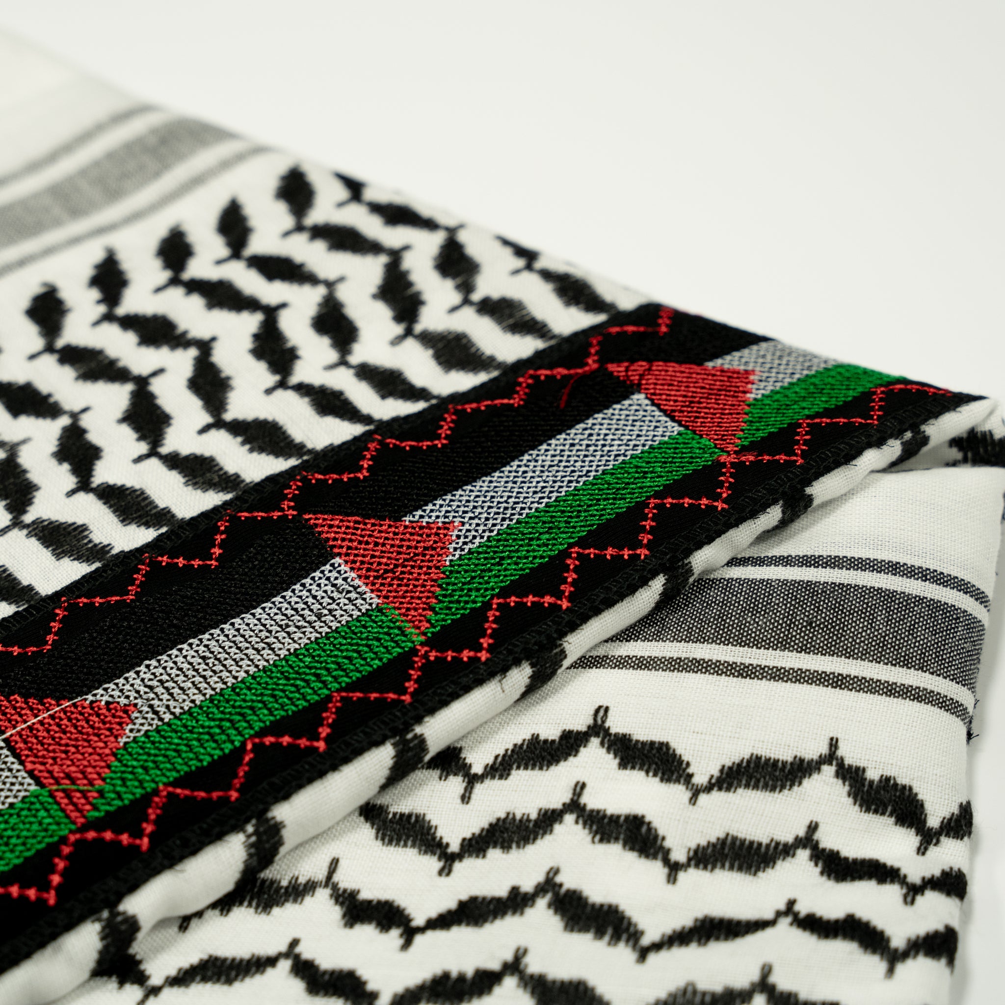 Sciarpa Hirbawi Kufiya Originale – Rossa E Bianca, Fatta A Mano A Hebron, Palestina