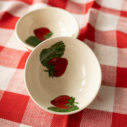 Strawberry Bowl (9cm)